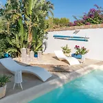 Niale - Luxury & Relax