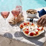 Niale - Luxury & Relax
