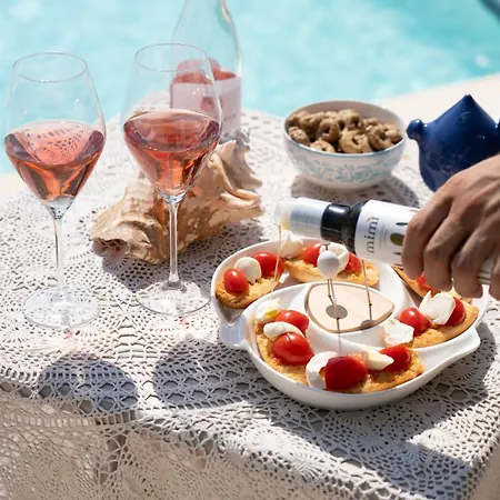 Niale - Luxury & Relax